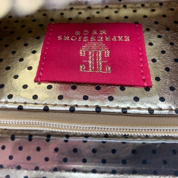 Gold Expressions NYC Wallet - Picture 2 of 4